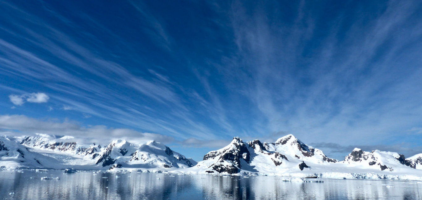 Ледники в Антарктике.